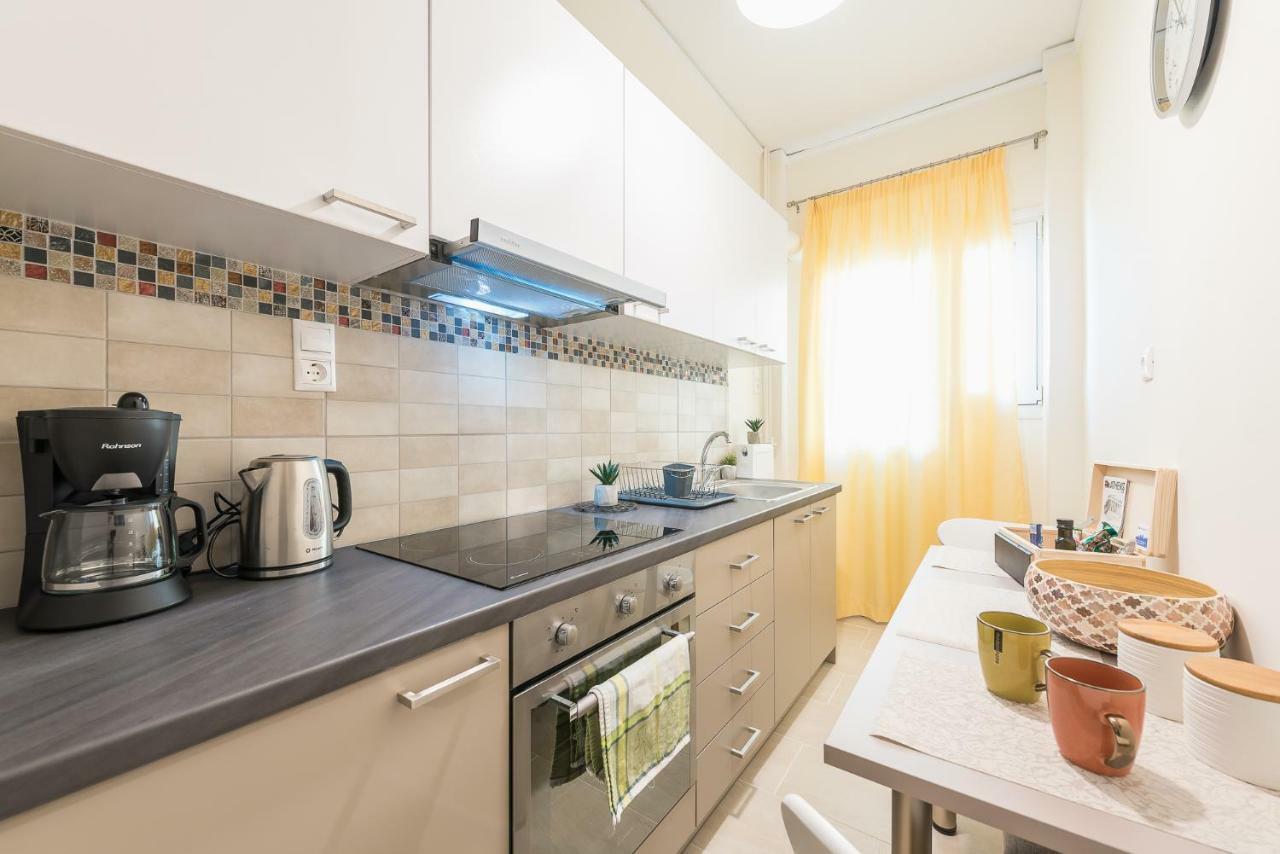 Stylish Kerameikos Apartment By Cloudkeys アテネ エクステリア 写真