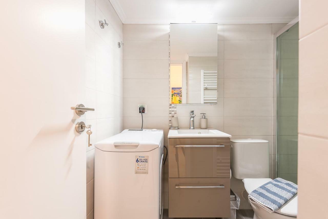 Stylish Kerameikos Apartment By Cloudkeys アテネ エクステリア 写真